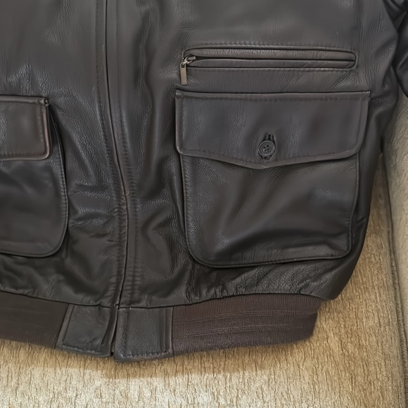 Bombers leather coat/jacket - Picture 2 of 10